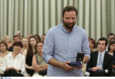 Γιώργος Λάνθιμος: Τα συγκινητικά λόγια για την απώλεια του πατέρα του (vid) | Pagenews.gr Γιώργος Λάνθιμος: Τα συγκινητικά λόγια για την απώλεια του πατέρα του (vid) | Pagenews.gr