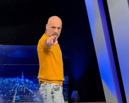 Μουτσινάς: Το πρόβλημα υγείας που αντιμετωπίζει ο παρουσιαστής | Pagenews.gr Μουτσινάς: Το πρόβλημα υγείας που αντιμετωπίζει ο παρουσιαστής | Pagenews.gr