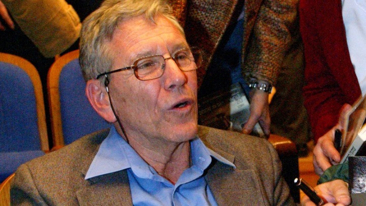 Άμος Οζ: Μιλώντας για την εποχή του χωρίς φόβο και πάθος