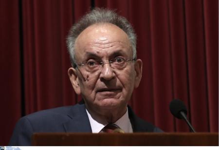 Σιούφας: Ο πολιτικός κόσμος αποχαιρετά τον πρώην υπουργό | Pagenews.gr Σιούφας: Ο πολιτικός κόσμος αποχαιρετά τον πρώην υπουργό | Pagenews.gr