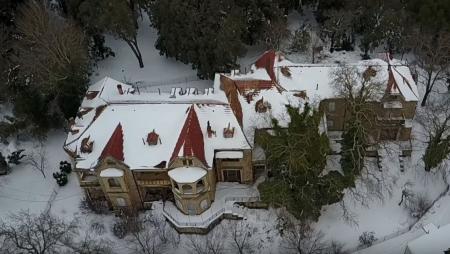 Χιόνια στην Αθήνα: Το Τατόι στα… λευκά (vid) | Pagenews.gr Χιόνια στην Αθήνα: Το Τατόι στα… λευκά (vid) | Pagenews.gr