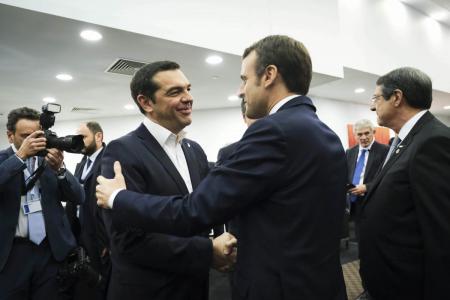 Τσίπρας σε Μακρόν: Ακροδεξιοί λαϊκιστές διαδήλωσαν κατά της Συμφωνίας των Πρεσπών (vid) | Pagenews.gr Τσίπρας σε Μακρόν: Ακροδεξιοί λαϊκιστές διαδήλωσαν κατά της Συμφωνίας των Πρεσπών (vid) | Pagenews.gr
