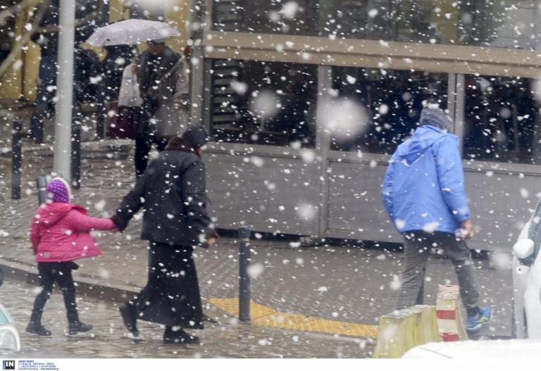 Πρόγνωση καιρού: Έρχεται σύντομη αλλά έντονη κακοκαιρία – Χιόνια στην Αττική, προβλέπει ο Καλλιάνος