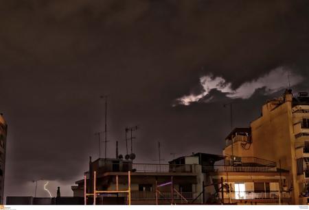 Καιρός: Πάνω 6.250 κεραυνοί έπεσαν την Τρίτη (χάρτης) | Pagenews.gr Καιρός: Πάνω 6.250 κεραυνοί έπεσαν την Τρίτη (χάρτης) | Pagenews.gr