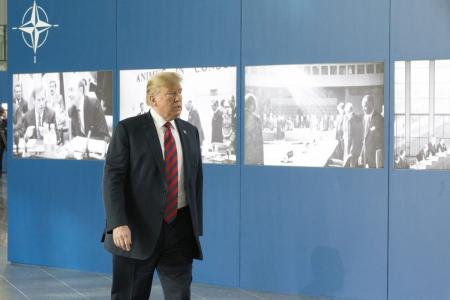 Τραμπ: Τηλεφώνησε σε έναν από τους υποστηρικτές του, που είναι βαριά άρρωστος | Pagenews.gr Τραμπ: Τηλεφώνησε σε έναν από τους υποστηρικτές του, που είναι βαριά άρρωστος | Pagenews.gr