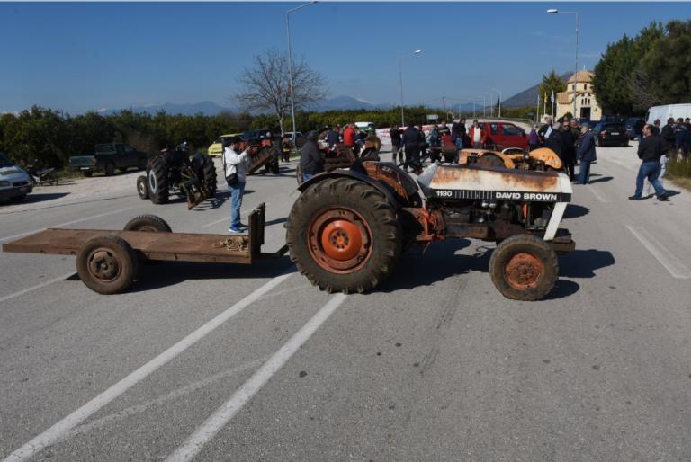 Μπλόκα αγροτών: Την Πέμπτη η συνάντηση του Αραχωβίτη με τους εκπροσώπους της Πανελλαδικής Επιτροπής