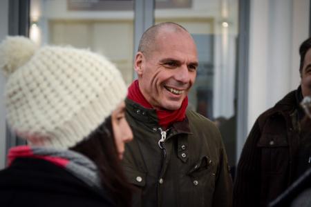 Βαρουφάκης: Απίστευτο ποιον θα έχει δίπλα του στην παρουσίαση του ψηφοδελτίου του για τις ευρωεκλογές | Pagenews.gr Βαρουφάκης: Απίστευτο ποιον θα έχει δίπλα του στην παρουσίαση του ψηφοδελτίου του για τις ευρωεκλογές | Pagenews.gr