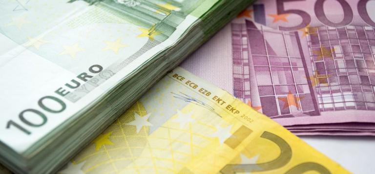 ΑΑΔΕ για φοροδιαφυγή: Τρία γραφεία τελετών απέκρυψαν 1,25 εκατομμύρια ευρώ – Γιατροί, δικηγόροι στη λίστα