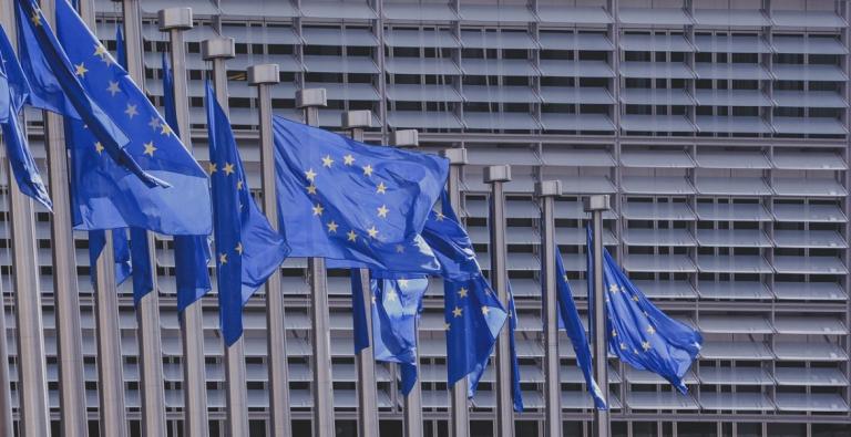 Κομισιόν: Στο 2,2% του ΑΕΠ η ανάπτυξη της ελληνικής οικονομίας το 2019 – 2020