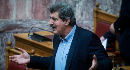 Παύλος Πολάκης: Άγνωστος πέταξε μολότοφ στο σπίτι του | Pagenews.gr Παύλος Πολάκης: Άγνωστος πέταξε μολότοφ στο σπίτι του | Pagenews.gr