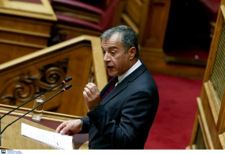 Θεοδωράκης: «Τα κόμματα να πάψουν να ξιφομαχούν και να δεχθούν ότι και το δικαίωμα του ενός έχει σημασία» | Pagenews.gr Θεοδωράκης: «Τα κόμματα να πάψουν να ξιφομαχούν και να δεχθούν ότι και το δικαίωμα του ενός έχει σημασία» | Pagenews.gr