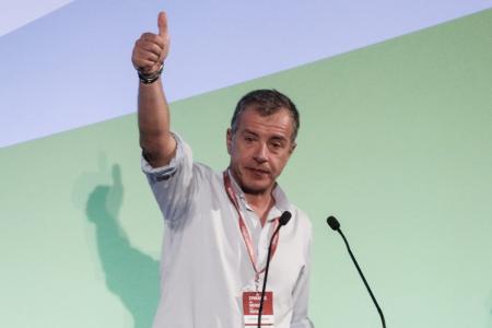 Εκλογές 2019: «Στημένο παιχνίδι η κόντρα Τσίπρα – Μητσοτάκη», ανέφερε ο Σταύρος Θεοδωράκης | Pagenews.gr Εκλογές 2019: «Στημένο παιχνίδι η κόντρα Τσίπρα – Μητσοτάκη», ανέφερε ο Σταύρος Θεοδωράκης | Pagenews.gr