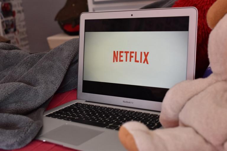 Netflix: Δείτε τι βλέπουν σε αυτό οι Έλληνες πολιτικοί