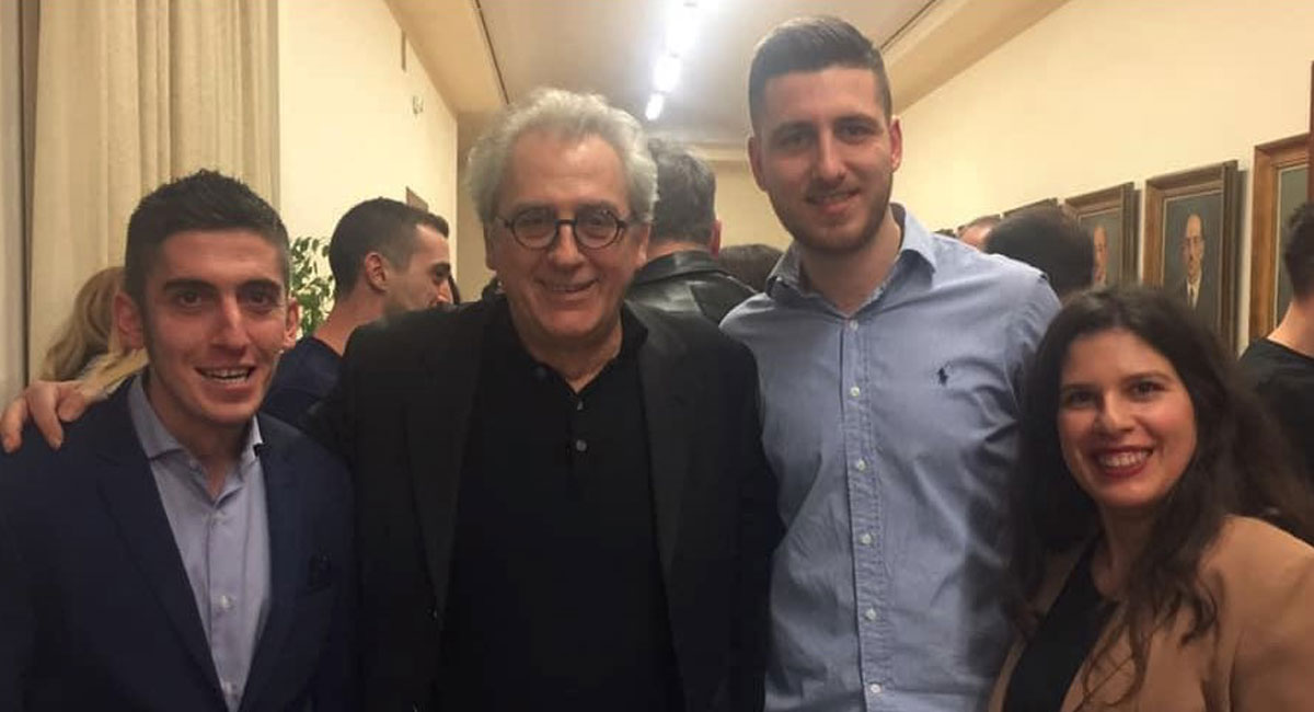 Παράθυρο στο ξέφωτο…