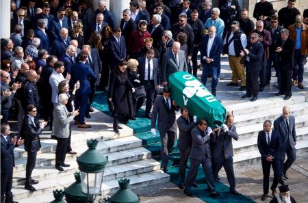 Κηδεία Θανάση Γιαννακόπουλου: Το τελευταίο αντίο στον «τυφώνα» | Pagenews.gr Κηδεία Θανάση Γιαννακόπουλου: Το τελευταίο αντίο στον «τυφώνα» | Pagenews.gr