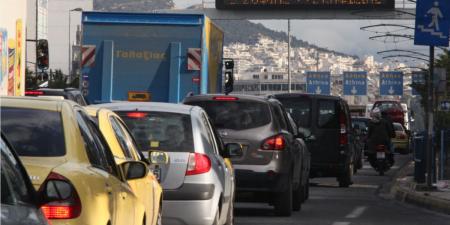 Κίνηση στους δρόμους: Κυκλοφοριακό κομφούζιο στην Αθήνα | Pagenews.gr Κίνηση στους δρόμους: Κυκλοφοριακό κομφούζιο στην Αθήνα | Pagenews.gr