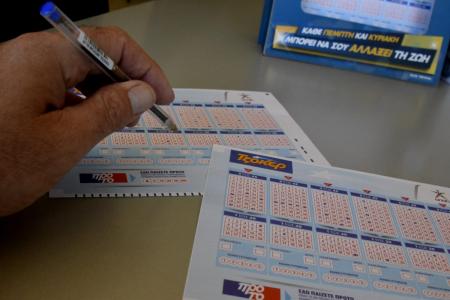 ΤΖΟΚΕΡ: Τζακ ποτ την Κυριακή (12/5/19) – Το ποσό που θα μοιράσει στην επόμενη κλήρωση | Pagenews.gr ΤΖΟΚΕΡ: Τζακ ποτ την Κυριακή (12/5/19) – Το ποσό που θα μοιράσει στην επόμενη κλήρωση | Pagenews.gr