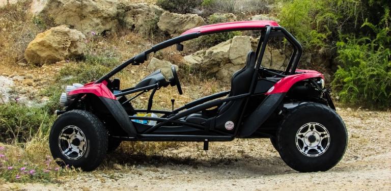 Buggy: Τραγωδία με δυο νεκρούς στην Σαντορίνη