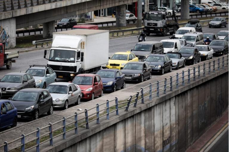 Πάσχα 2019: Μετ΄εμποδίων η έξοδος των Αθηναίων