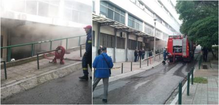 Φωτιά στο ΑΠΘ: Σκηνές πανικού με εγκλωβισμένους – Οι πυροσβέστες έσπασαν τζάμια και λουκέτα (vids) | Pagenews.gr Φωτιά στο ΑΠΘ: Σκηνές πανικού με εγκλωβισμένους – Οι πυροσβέστες έσπασαν τζάμια και λουκέτα (vids) | Pagenews.gr