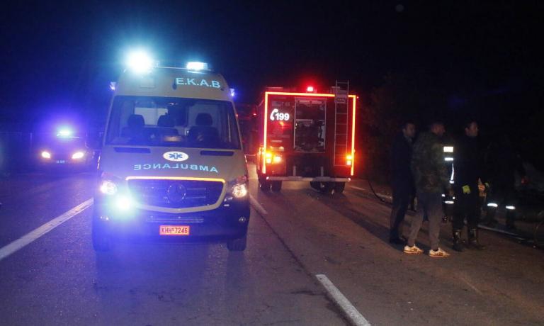 Τροχαίο στην Βάρης – Κορωπίου: Ενεπλάκησαν ένα ΙΧ επιβατικό και ένα ΤΑΧΙ