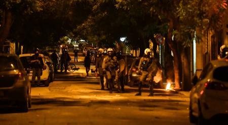 Εξάρχεια: Επεισόδια μετά την πορεία για τον Κουφοντίνα | Pagenews.gr Εξάρχεια: Επεισόδια μετά την πορεία για τον Κουφοντίνα | Pagenews.gr