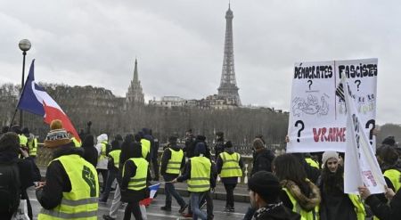 Γαλλία: Στους δρόμους ξανά τα «Κίτρινα Γιλέκα» – Μειωμένη η συμμετοχή | Pagenews.gr Γαλλία: Στους δρόμους ξανά τα «Κίτρινα Γιλέκα» – Μειωμένη η συμμετοχή | Pagenews.gr