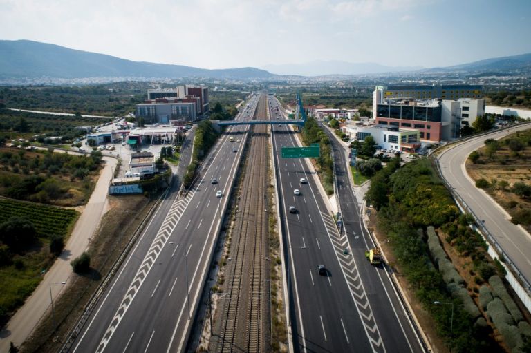 Άλογο τριγυρνούσε αμέριμνο στην Αττική Οδό