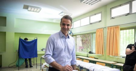 Εκλογές χωρίς… γραβάτα: Οι πολιτικοί αρχηγοί τις άφησαν σπίτι (pics&vid) | Pagenews.gr Εκλογές χωρίς… γραβάτα: Οι πολιτικοί αρχηγοί τις άφησαν σπίτι (pics&vid) | Pagenews.gr