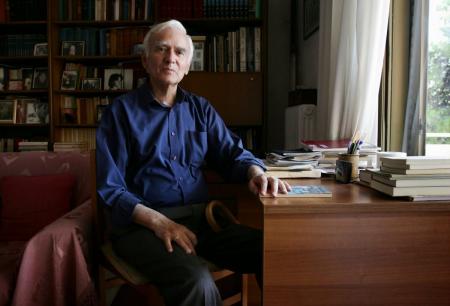 Λουκάς Κούσουλας: Απεβίωσε ο συγγραφέας και ποιητής | Pagenews.gr Λουκάς Κούσουλας: Απεβίωσε ο συγγραφέας και ποιητής | Pagenews.gr