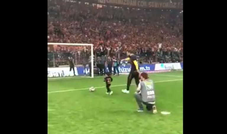 Ο Μήτρογλου junior σκοράρει και αποθεώνεται από τον κόσμο της Γαλατάσαραϊ (vid)