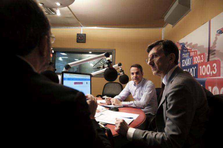 Κυριάκος Μητσοτάκης: Έδειξε στον Πορτοσάλτε ποια ερώτηση να του κάνει (vids)