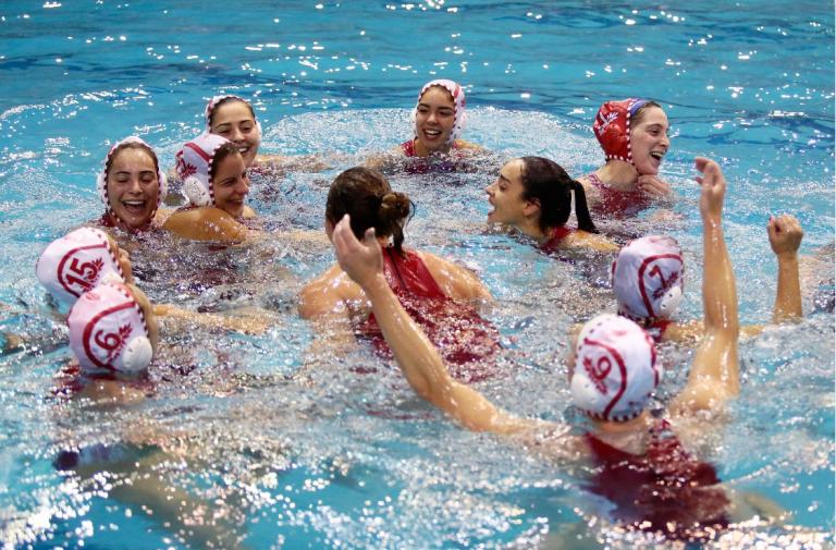 Ολυμπιακός: Kατέκτησε το πρωτάθλημα στο πόλο γυναικών