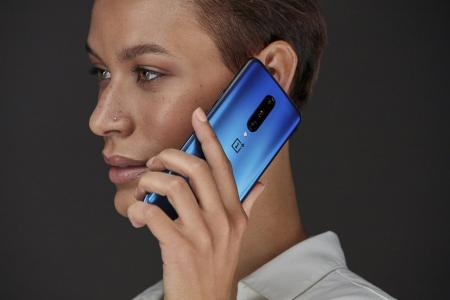 OnePlus 7: Ανακοινώθηκε το smartphone που ταράζει τα νερά (vids) | Pagenews.gr OnePlus 7: Ανακοινώθηκε το smartphone που ταράζει τα νερά (vids) | Pagenews.gr