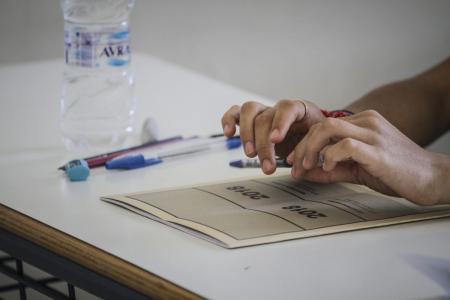 Πανελλήνιες 2019: Τα θέματα σε Ιστορία, Φυσική και Ανάπτυξη Εφαρμογών | Pagenews.gr Πανελλήνιες 2019: Τα θέματα σε Ιστορία, Φυσική και Ανάπτυξη Εφαρμογών | Pagenews.gr