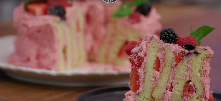 Τούρτα raspberries: Εντυπωσιακό και εύκολο γλυκό