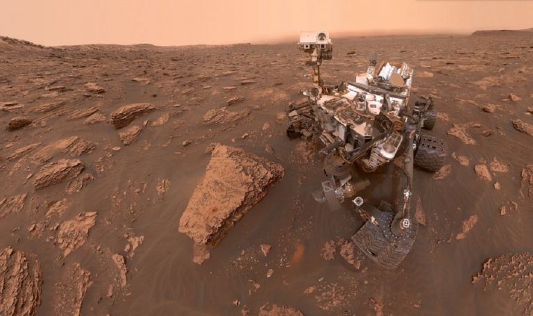 Curiosity: Η φωτογραφία-μυστήριο από τον Άρη που φούντωσε τα σενάρια για εξωγήινους