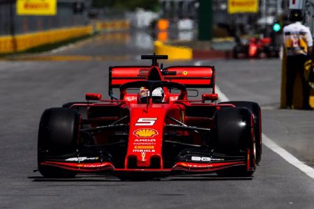 Formula 1: Στην pole position o Φέτελ (vid) | Pagenews.gr Formula 1: Στην pole position o Φέτελ (vid) | Pagenews.gr