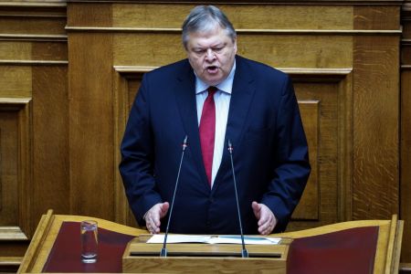 Ευάγγελος Βενιζέλος: Εκτάκτως στο χειρουργείο με αποκόλληση αμφιβληστροειδούς | Pagenews.gr Ευάγγελος Βενιζέλος: Εκτάκτως στο χειρουργείο με αποκόλληση αμφιβληστροειδούς | Pagenews.gr