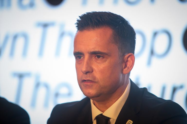Μάριο Μπράνκο: Στο στόχαστρο της Γκιμαράες για θέση του αθλητικού διευθυντή