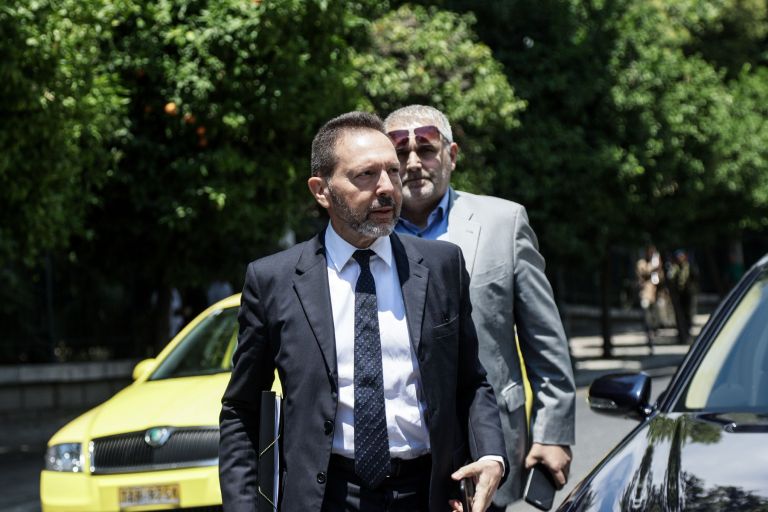 Στουρνάρας: Επιστροφή στο Μαξίμου μετά από 3,5 χρόνια – Εισήγηση για πλήρη άρση των capital controls (vid)