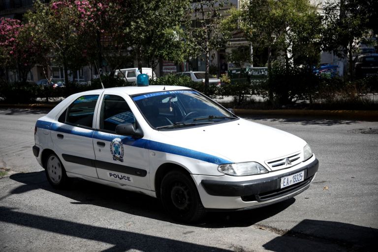 Λαμία: Παρίσταναν τους πλανόδιους και άρπαξαν από γιαγιά 4.500 ευρώ