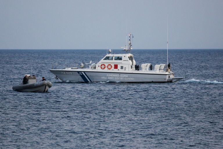 Γυάρος: Εντοπίστηκε το φουσκωτό – Το Hellenic Highspeed βοήθησε τους δύο ναυαγούς