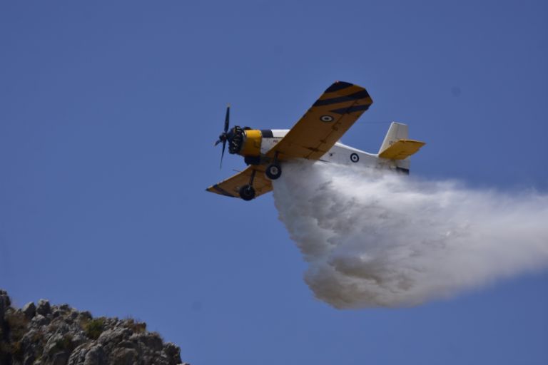 Φωτιά τώρα: Συνεχίζεται η μεγάλη πυρκαγιά στον Κιθαιρώνα Αττικής