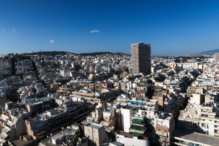 Airbnb: Στα δίχτυα της ΑΑΔΕ 20.000 ακίνητα που δεν είχαν δηλωθεί στο ηλεκτρονικό Μητρώο