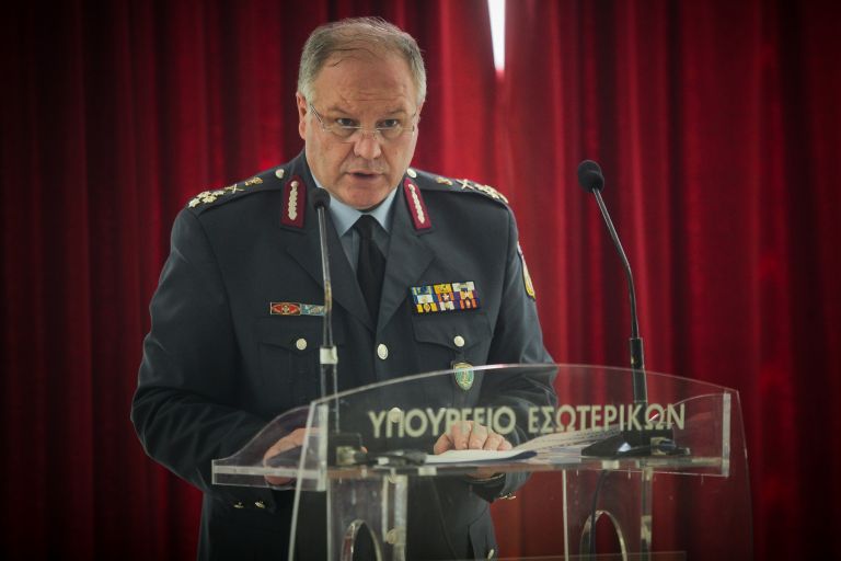«Άλλα λέω κι άλλα κάνω, πως να σας το πω…»