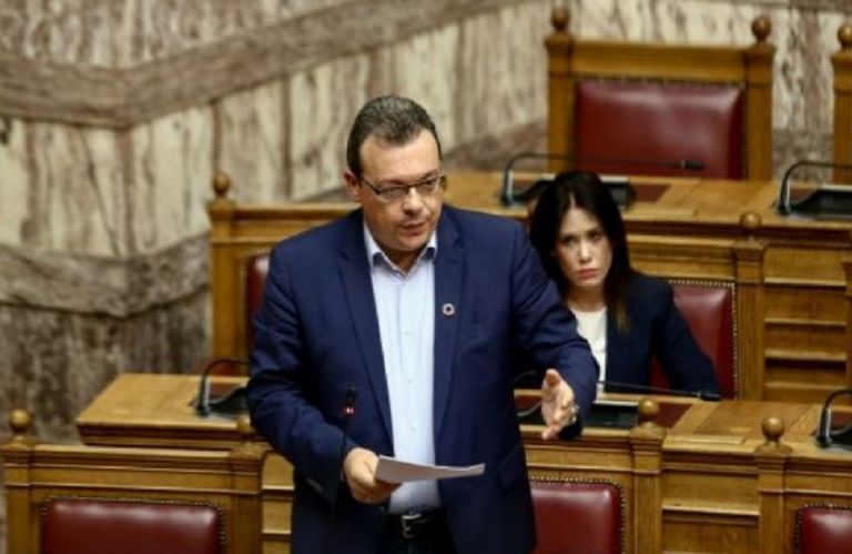 Σωκράτης Φάμελλος: «Η κυβέρνηση δεν προτίθεται να συμμετάσχει στο κοινό μέτωπο για τον Αμαζόνιο»