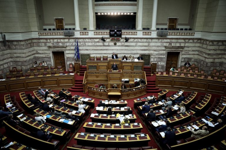 Βουλή: Στην Ολομέλεια σήμερα το διυπουργικό νομοσχέδιο