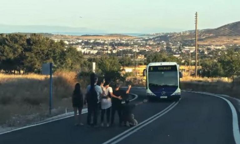 Αυτή είναι η πιο αστεία διαφήμιση για συγκοινωνίες στην Ελλάδα (vid)