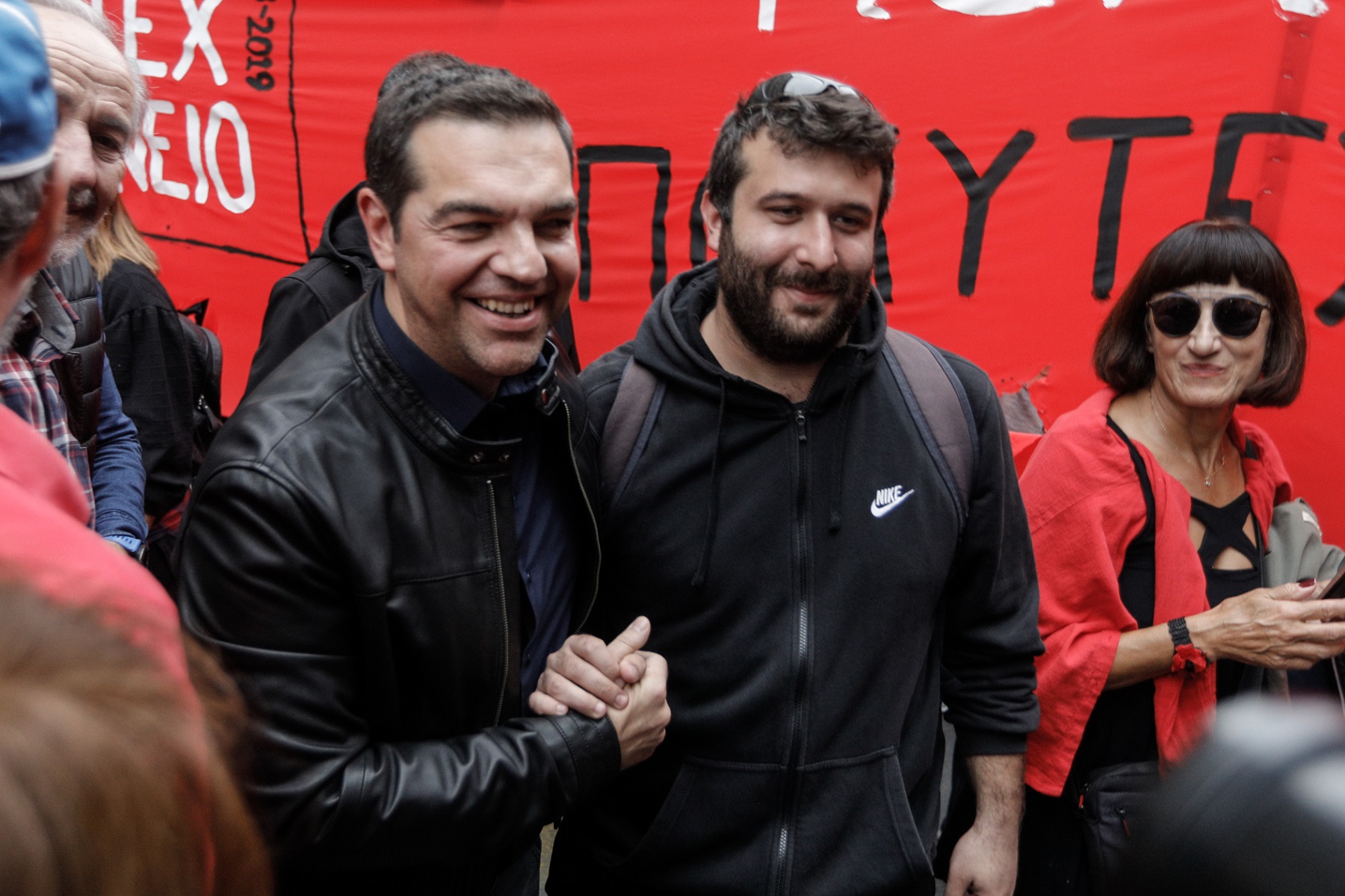 Τους στοιχειώνει ο Τσίπρας